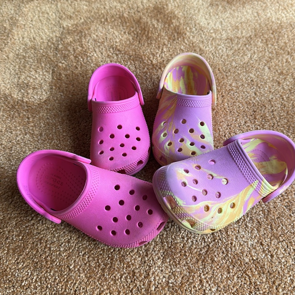 Croc bundle! Size 9&10.